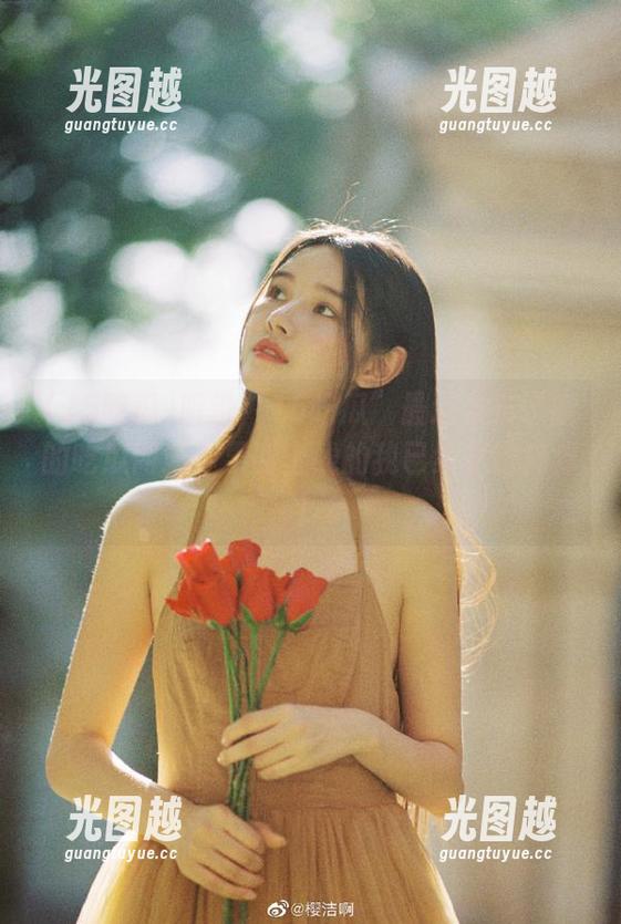 15吃瓜 听说“15吃瓜”最近发布了新的吃瓜网站,果断上线的我已经嘴巴痒痒!