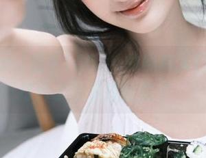 观看166.su的黑料入口,仿佛打开了潘多拉的盒子~