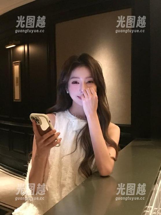 听说“51今日吃瓜”发布了新剧透，群众们眼睛发亮，这次真是要开吃了！