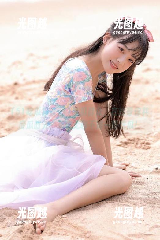 51吃瓜群众 51吃瓜群众,在线等你共度瓜时光,反正无聊不如一路吃瓜!