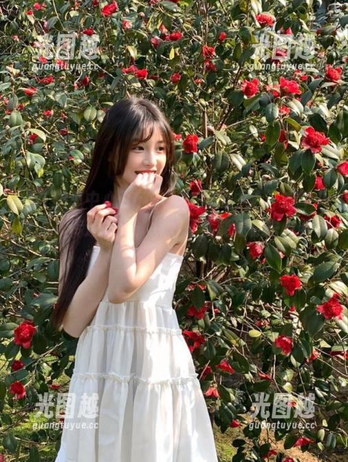 91吃瓜中心 听说“91吃瓜中心”有个神奇的“传送门”,一下子就能送你去八卦的海洋里!