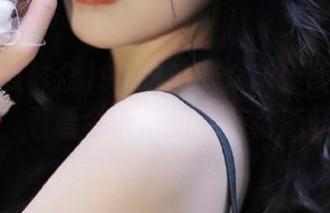 91吃瓜群众苹果版：拿起手机，看看今天瓜摊有什么新鲜事？