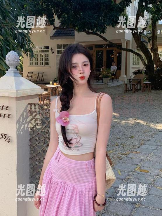 想知道瓜田李下的那些事儿？来91吃瓜群众官网，我带你瞧瞧！