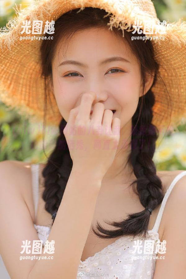 hlw网站的八卦让我懷疑我是不是也能参加选秀，简直太离谱了！
