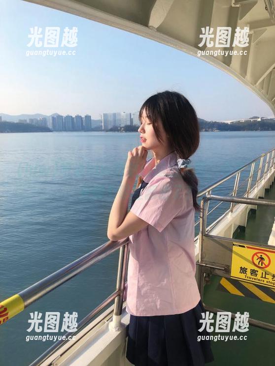 听说hlw传送门爆出大瓜，今天又是哪个明星翻船了？