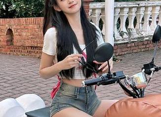 九一吃瓜的视频太洗脑了,我现在觉得这些明星都是在演戏吗?