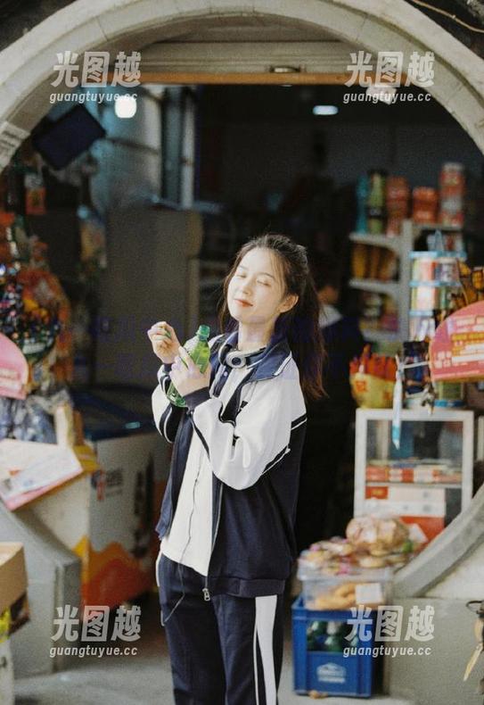 九一吃瓜中心 想看最新的爆料?快下载九一吃瓜中心网,保证你不掉队!