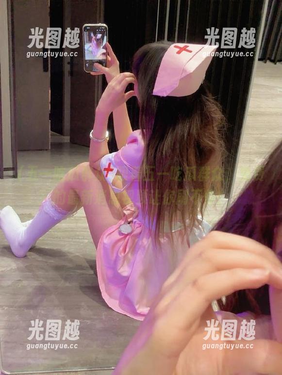五一吃瓜群众 跟着五一吃瓜群众,免费的最新消息视频让你刷不停!