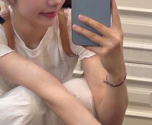 为什么你要下载吃瓜网苹果版？因为草莓味的八卦才更好吃啊！