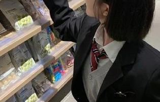 吃瓜网app:一键导航,瓜田里的快乐随时在线!