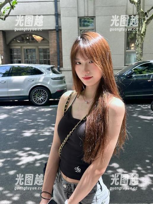 吃瓜黑料 吃瓜黑料官网上线!瓜友们准备好抱团取暖了吗?