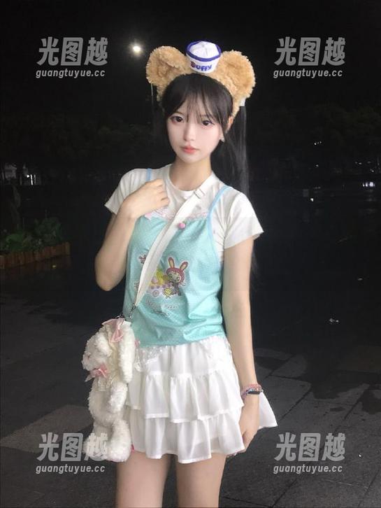 黑料不打烊 黑料不打烊:认为视频里的人生是童话的你,快醒醒。
