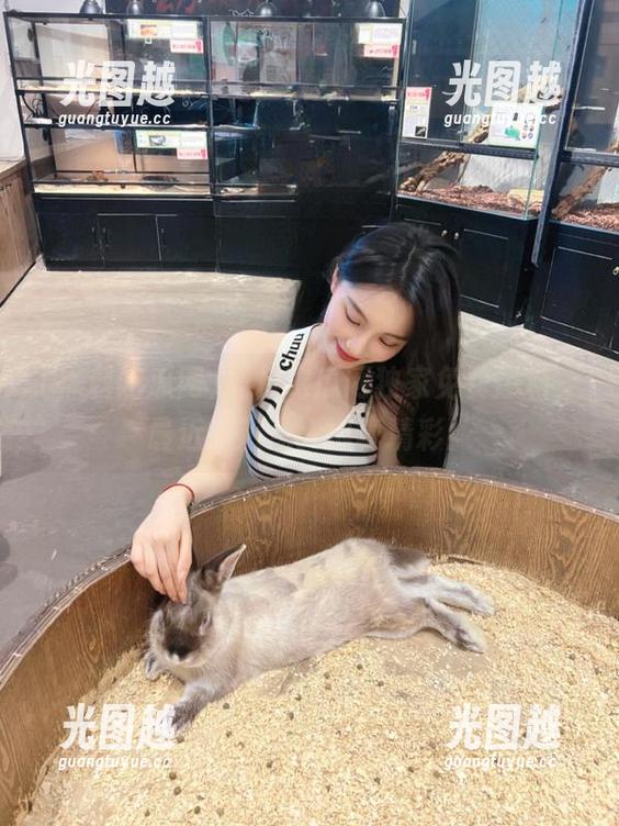 黑料吃瓜网 黑料吃瓜网独家免费爆料,最近的热点大瓜真精彩!