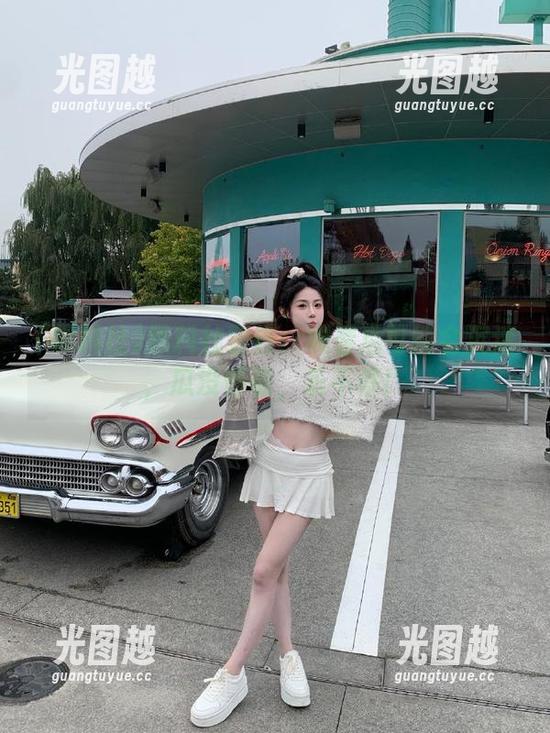 黑料社 黑料社警告:观看后可能会沉迷,瓜没停歇,乐不停!