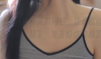 打开黑料网站,登录就能跟着我的爆料车一起飞,准备好你的瓜了没?